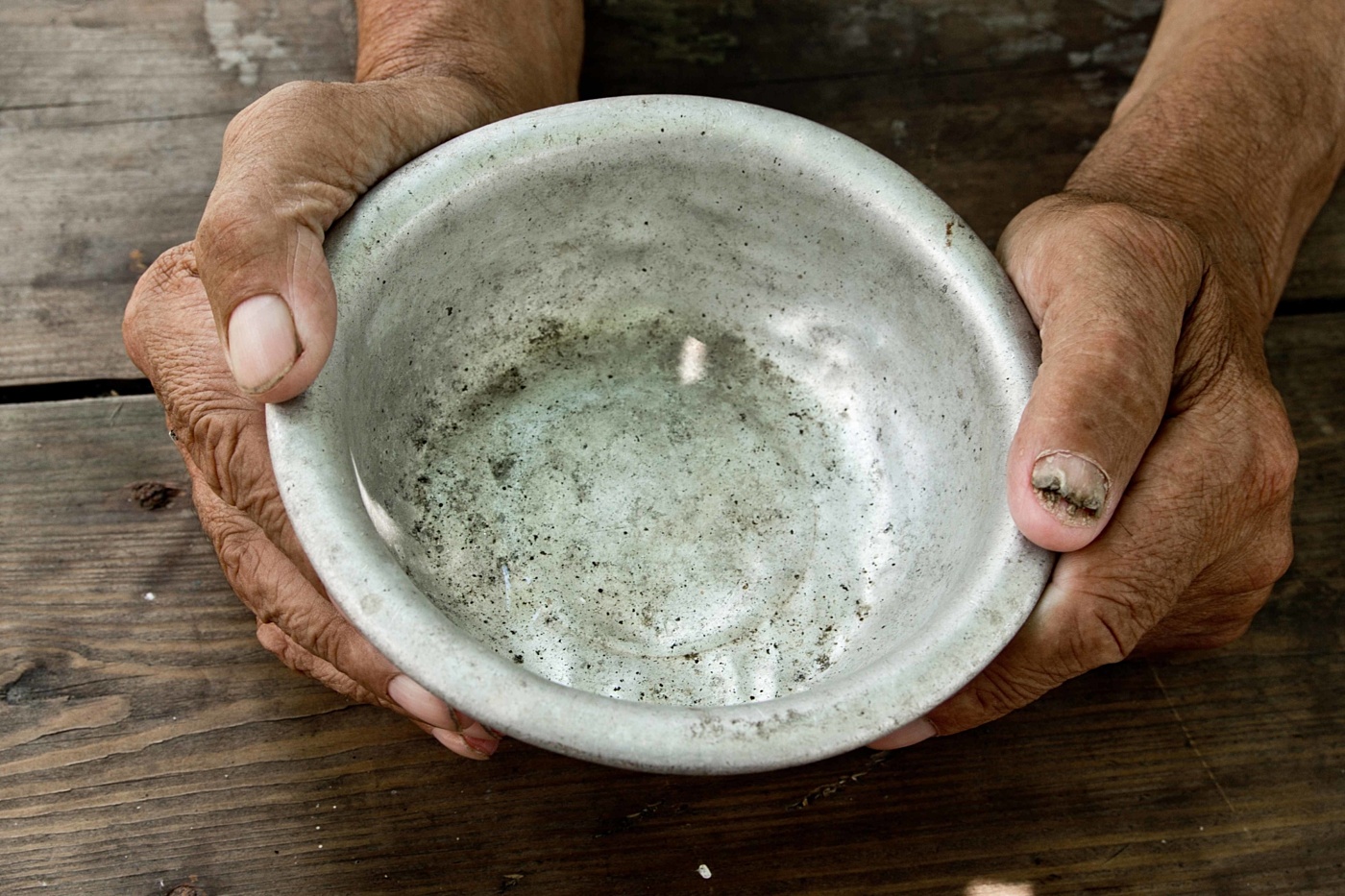 Beggar bowl