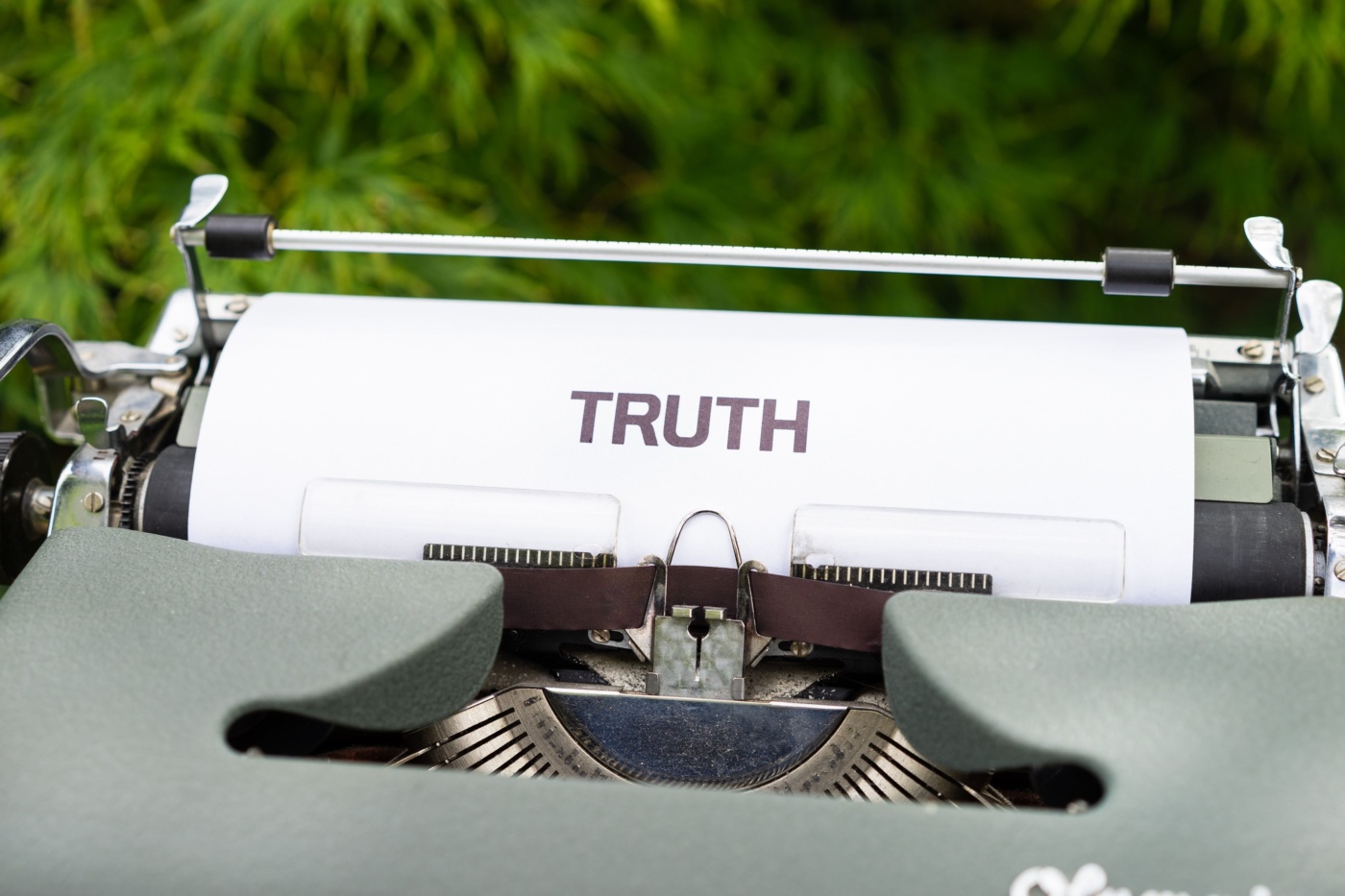 Truth typewriter