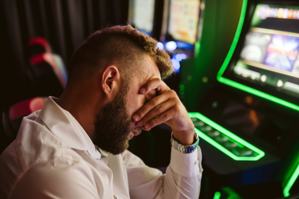 Gambling losses outstrip energy costs for cash-strapped families: report