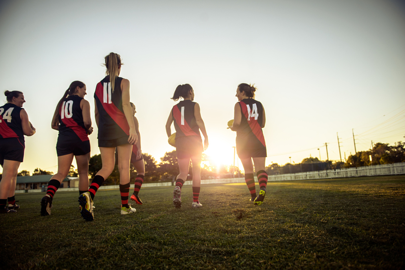 Footy Women I Stock 854458446