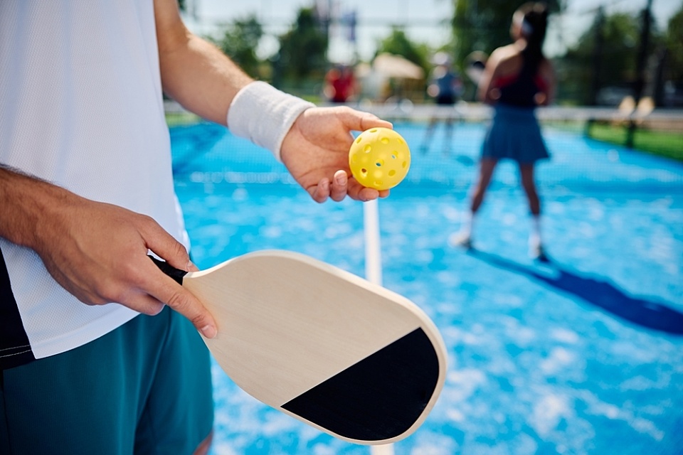 Tennis-loving club gets itself into a pickle